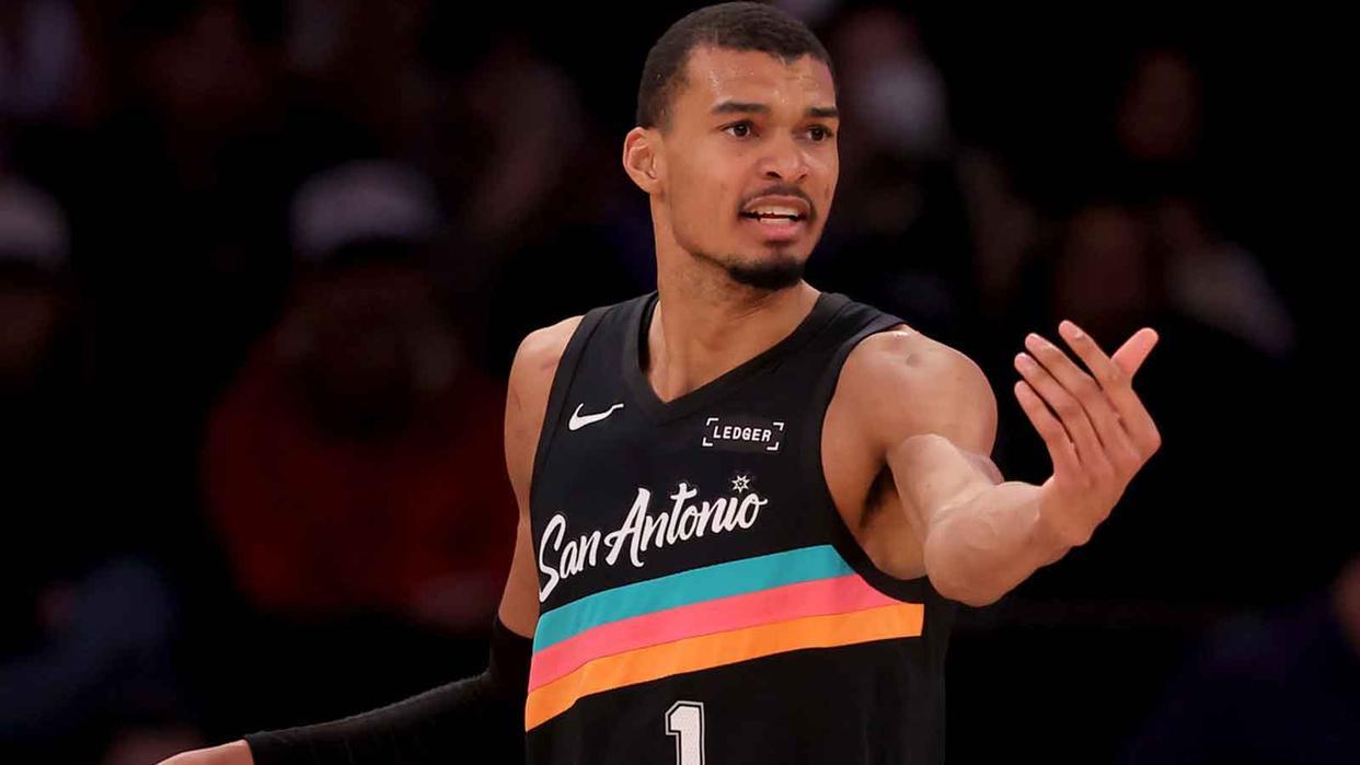 易倍体育登录入口-11战全胜！马刺创NBA神迹，文班亚马单月数据堪称恐怖